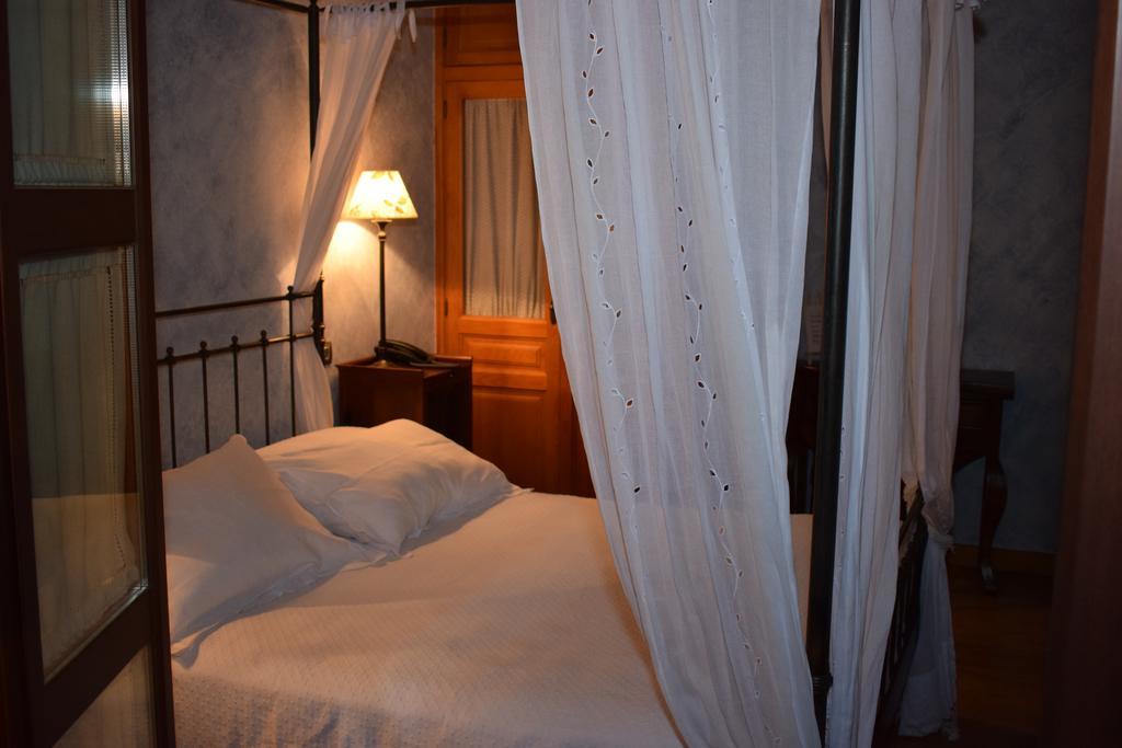 Posada Las Mayas 킨타나르 데 라 시에라 외부 사진